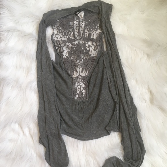 Wet Seal Sweaters - 🌈5/$25🌈 Wet seal Cardigan size XS